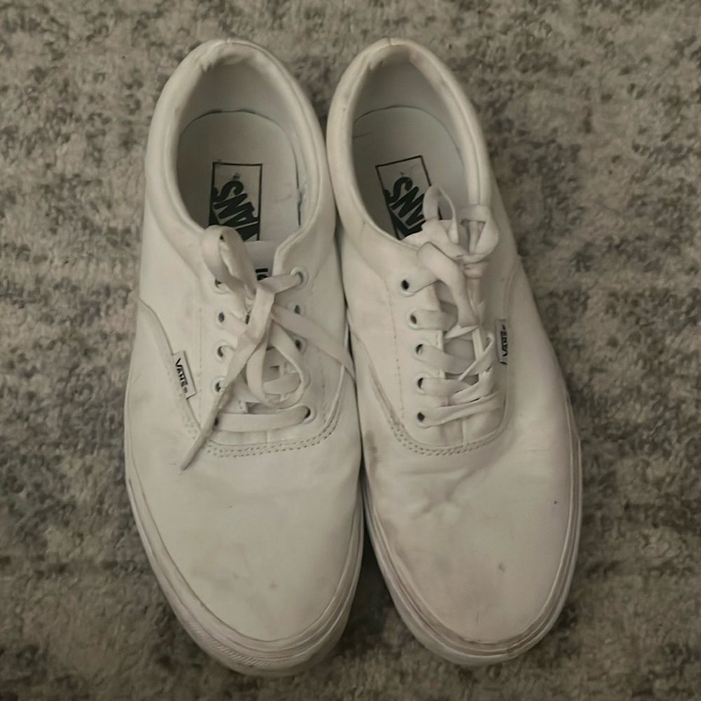 Men’s canvas Vans sneaker